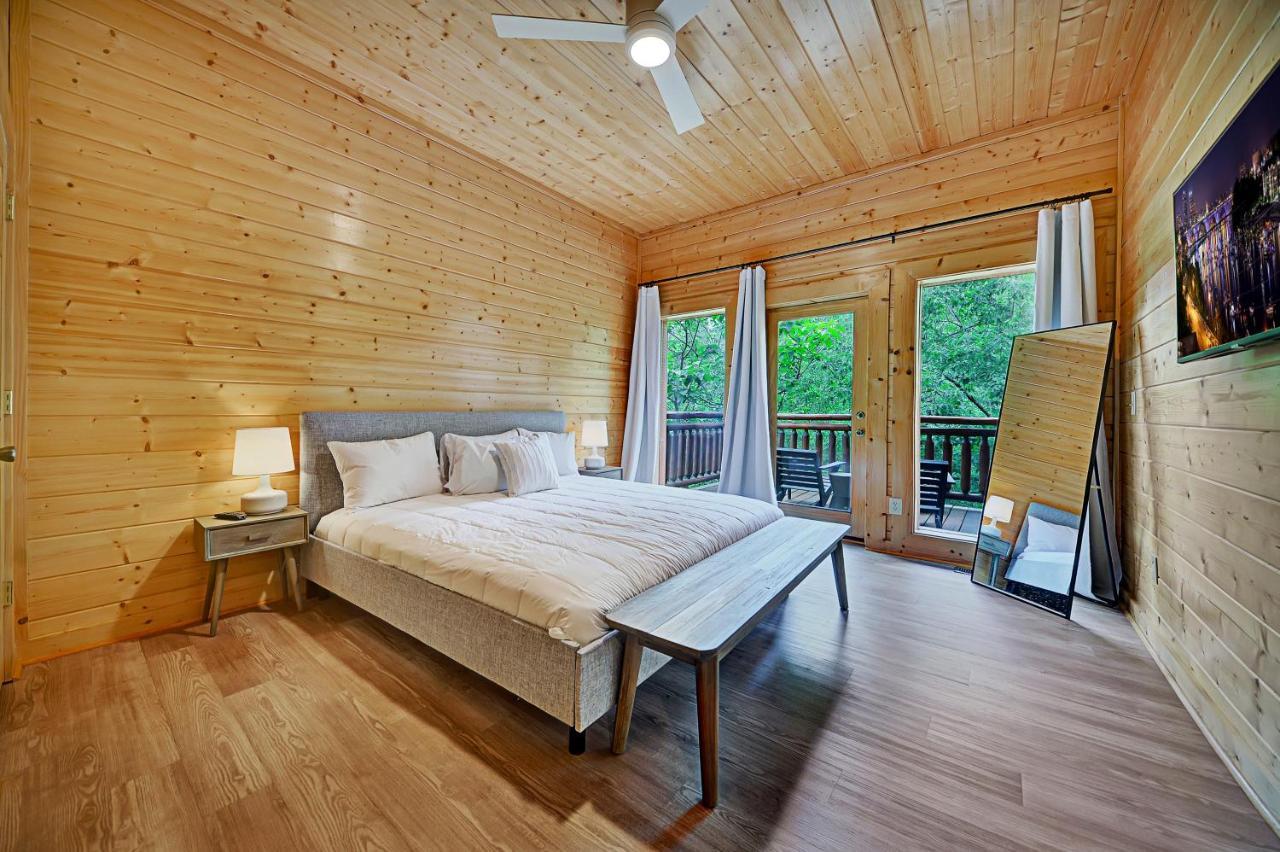 Gorgeous Large Mountain View Cabin W Hot Tub, Free Wifi, Games Βίλα Sevierville Εξωτερικό φωτογραφία