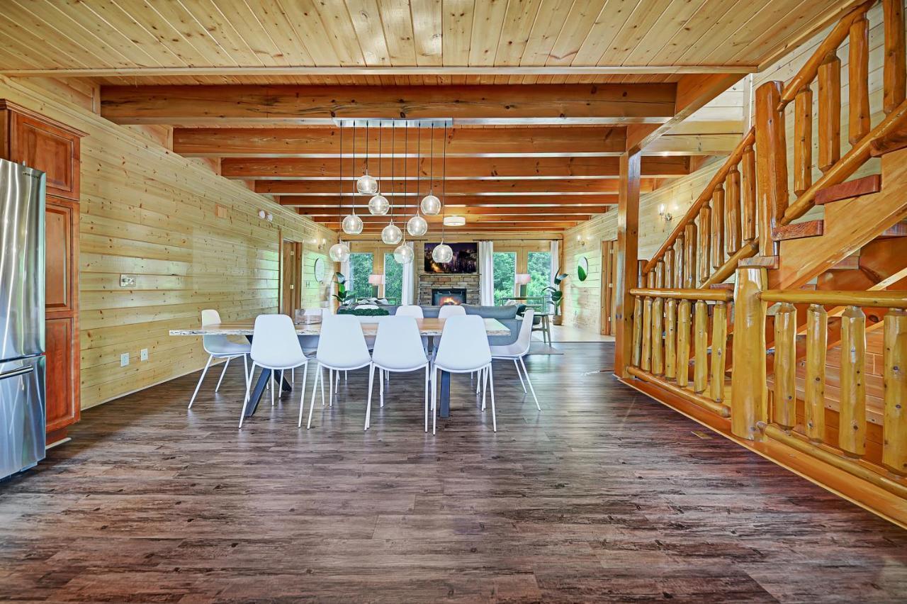 Gorgeous Large Mountain View Cabin W Hot Tub, Free Wifi, Games Βίλα Sevierville Εξωτερικό φωτογραφία