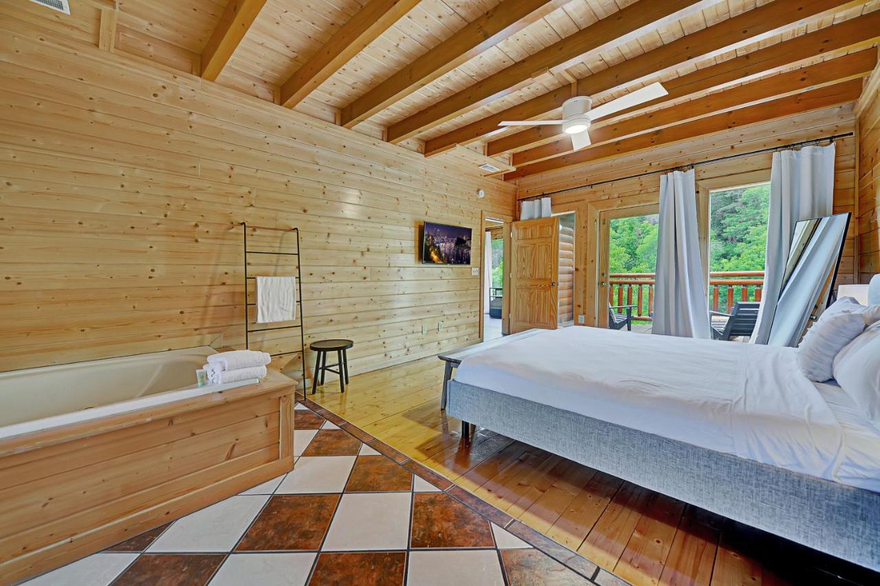 Gorgeous Large Mountain View Cabin W Hot Tub, Free Wifi, Games Βίλα Sevierville Εξωτερικό φωτογραφία