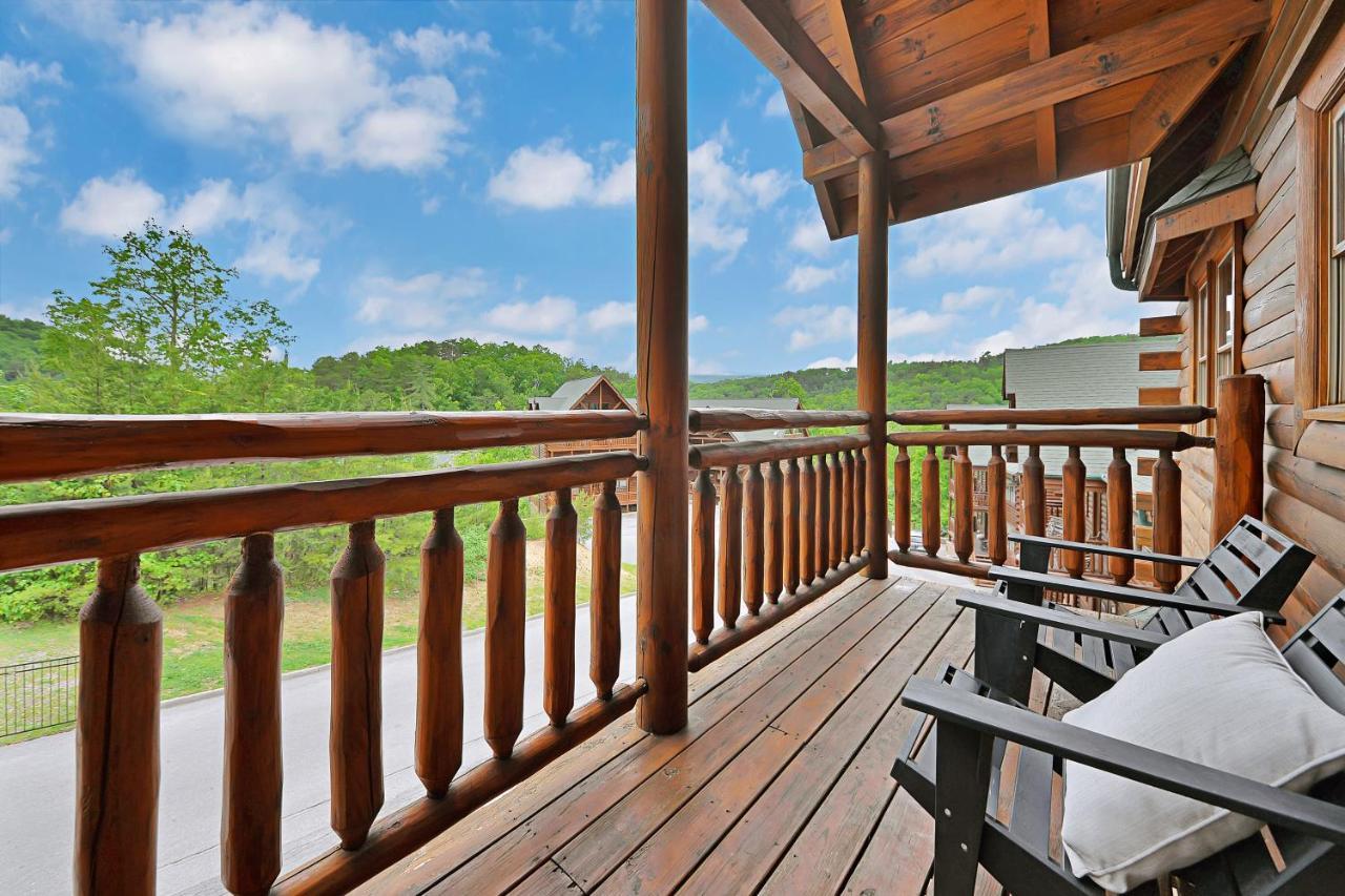Gorgeous Large Mountain View Cabin W Hot Tub, Free Wifi, Games Βίλα Sevierville Εξωτερικό φωτογραφία