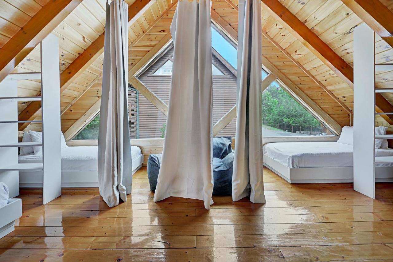 Gorgeous Large Mountain View Cabin W Hot Tub, Free Wifi, Games Βίλα Sevierville Εξωτερικό φωτογραφία